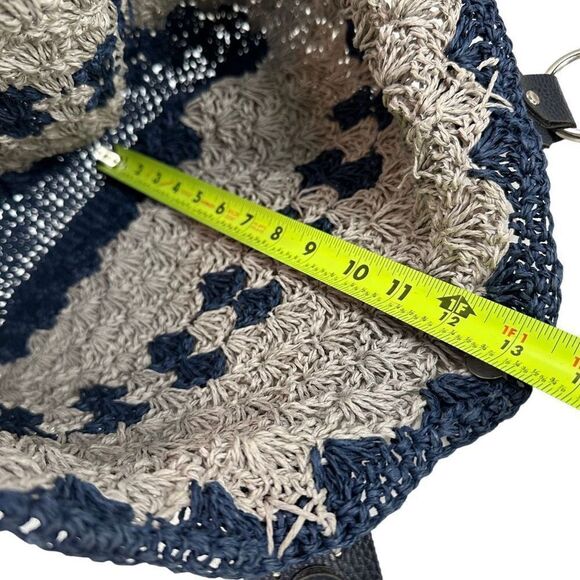 Straw Tote Bag - Picture 8 of 10